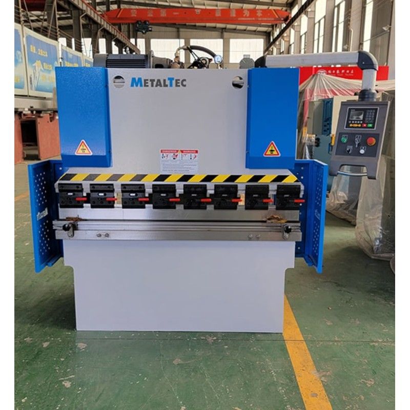 Гидравлический листогибочный пресс (E22) MetalTec HBM 30/1600 (WC67Y-30TX1600) - изображение 2