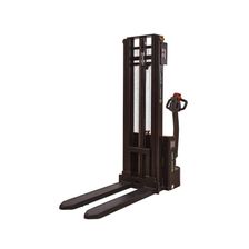 Самоходный электрический штабелер SMARTLIFT EST122 1200 кг; 3 м; 24В / 85Ач - изображение 8